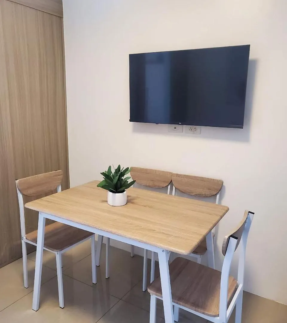 Aparthotel Barkada Room By Metro Staycation Manila Philippines