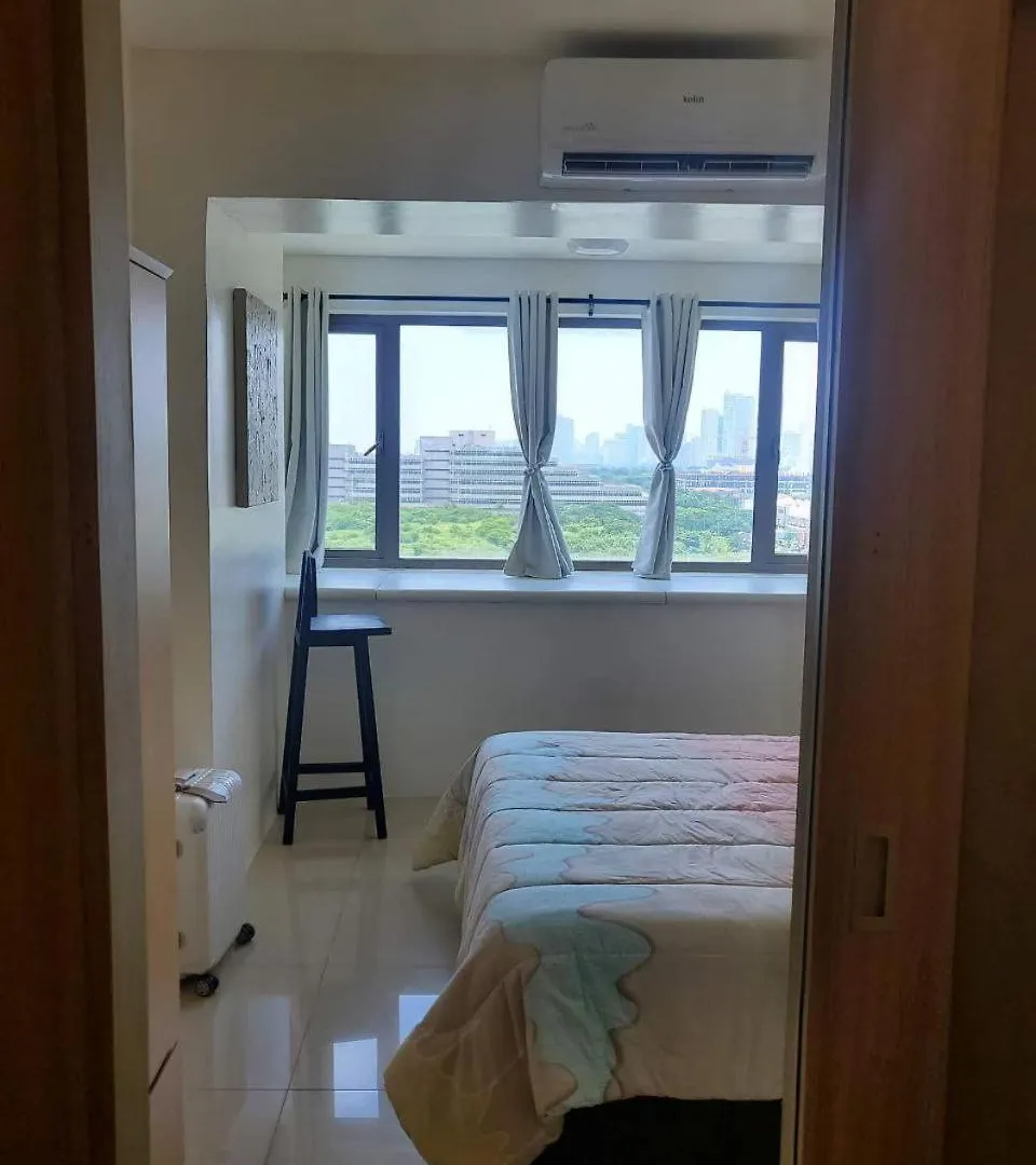 Barkada Room By Metro Staycation Manila Aparthotel